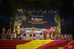 Tiết mục 'Hội phường ví, giặm nhà nông'