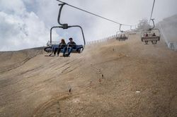 Thụy Sĩ: Gần 300 du khách mắc kẹt ở trạm cáp treo trên núi Alps