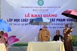 Quảng Trị: Khai giảng lớp học giới luật Tỳ-kheo và Bồ-tát Phạm võng