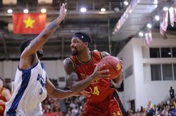 Saigon Heat giành chiến thắng đầu tiên trên sân nhà