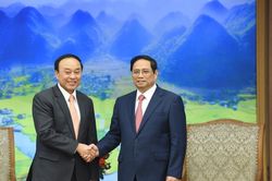 Thủ tướng Phạm Minh Chính tiếp Bộ trưởng Bộ Y tế Lào