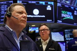 Thị trường chứng khoán thế giới ngày 22/7: Dow Jones hoàn thành chuỗi 10 phiên tăng điểm