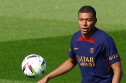 Mbappe bị PSG gạch tên du đấu, rao bán ngay tức thì