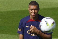 Mbappe bị gạt bỏ: Đòn trừng phạt của PSG