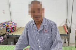Hay nhậu với món khoái khẩu, người đàn ông phải nhờ vợ con dìu đi viện