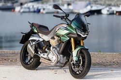 Moto Guzzi V100 Mandello sẽ về Việt Nam vào tháng 8 tới?
