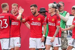 Bruno Fernandes và Sancho lập công, MU hạ gục Arsenal