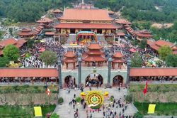 Bộ Tài chính thông tin về việc chùa Ba Vàng không báo cáo thu, chi tiền công đức