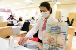 Nợ xấu 'chực chờ' khiến lợi nhuận ngân hàng kém 'sáng'