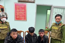 Bắt nhóm đối tượng mang súng đi đánh nhau