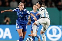 'Siêu dự bị' tỏa sáng, ĐT nữ Ý đánh bại Argentina đầy kịch tính