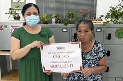 Trao gần 49 triệu đồng đến anh Đoàn Nhật Tân