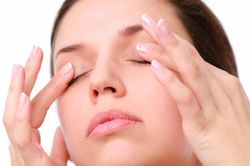 9 mẹo giúp giảm khô mắt cho dân văn phòng