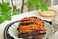 2 món cà tím trộn ngon miệng mát lành cho cơm nhà thêm ngon