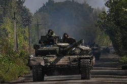 Phương Tây biết Ukraine chưa sẵn sàng phản công