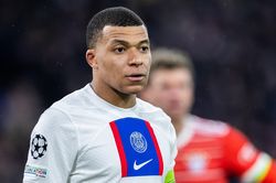 PSG đồng ý bán Mbappe với giá kỷ lục 300 triệu euro