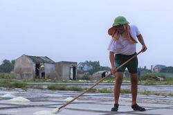 Nắng nóng ở Bắc Bộ, Trung Bộ kéo dài đến khi nào?
