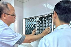 Tai nạn bất ngờ vì vật nuôi, vật dụng trong nhà