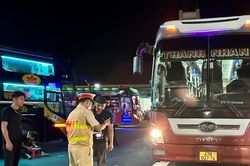 Tổng kiểm soát xe ô tô kinh doanh vận tải trên toàn quốc