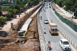 Tận thấy đê Âu Cơ bị 'xới nát', làm 3 năm chưa xong lại phải dừng thêm 4 tháng