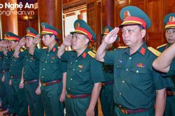 Bộ Chỉ huy Quân sự tỉnh dâng hương tưởng niệm các anh hùng liệt sĩ