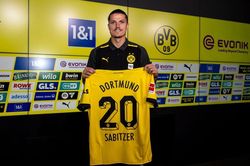 Marcel Sabitzer chính thức gia nhập Dortmund