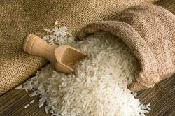 Ấn Độ cấm xuất khẩu gạo: UAE ứng phó ra sao?