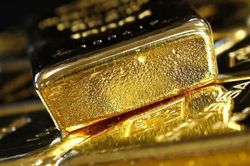 Giá vàng hôm nay 25/7: USD phục hồi, vàng đối mặt nhiều rủi ro