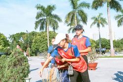 Hơn 200 VĐV dự Asian Games 19 dâng hương tưởng nhớ các Anh hùng liệt sĩ