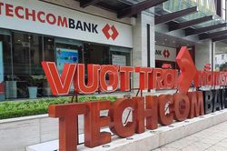 Kết quả kinh doanh quý 2/2023 Techcombank: Thu từ dịch vụ tăng 4,7%