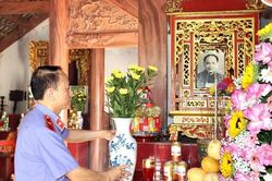 VKSND tỉnh Nam Định dâng hương, tri ân đồng chí Hoàng Quốc Việt