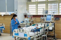 Câu chuyện thuốc hiếm: Khi sinh mạng người dân không đợi quy trình