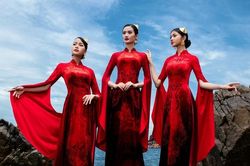 Hoa hậu Ý Nhi diện áo dài 'Miền di sản' quảng bá du lịch Việt