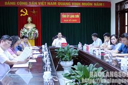 Nêu cao trách nhiệm, tính gương mẫu của người đứng đầu, quyết tâm đưa các quy định vào cuộc sống