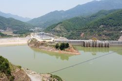 Mực nước hồ thủy điện ngày 25/7: Hồ Trung Sơn ngày càng giảm xa mực nước chết