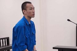 Công nhân xây dựng đánh quản lý công trình 'thập tử nhất sinh'