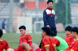 HLV Hoàng Anh Tuấn gặp khó khi tuyển quân cho đội U23 Việt Nam dự giải Đông Nam Á