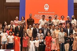 Phó Thủ tướng Trần Lưu Quang gặp gỡ cộng đồng người Việt Nam tại Ai Cập