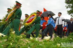 Đồng Tháp: Cải táng hài cốt liệt sĩ quân tình nguyện và chuyên gia Việt Nam