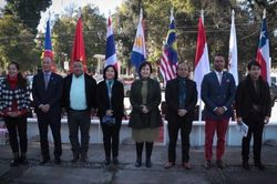 Ủy ban ASEAN tại Santiago, Chile thăm thị trấn San Felipe và tặng quà cho trẻ em tự kỷ