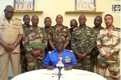 Nhóm sĩ quan Niger tuyên bố đã loại bỏ quyền lực của tổng thống