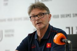 Việt Nam vào bảng đấu nhẹ ở vòng loại World Cup 2026: May mắn của HLV Troussier