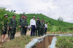 Bí thư Tỉnh ủy Nguyễn Hải Ninh kiểm tra thực địa công tác chuẩn bị diễn tập khu vực phòng thủ