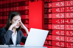 VN-Index giảm 3,51 điểm trước áp lực bán