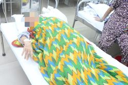 Uống nhầm thuốc của con, người mẹ tụt đường huyết, rối loạn ý thức
