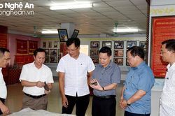 Đoàn công tác Báo Hòa Bình thăm, làm việc tại Báo Nghệ An