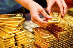Giá vàng hôm nay (28/7) bất ngờ lao dốc đồng loạt
