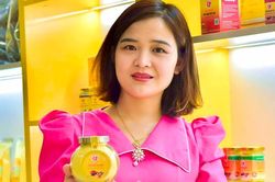 9X lên núi trồng nghệ