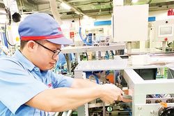 Khơi dậy khát vọng cống hiến của người lao động