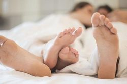 Vợ dành cả đêm trước ngày cưới cho tình cũ